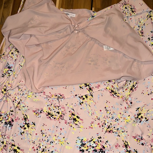 White House Black Market Floral Wrap Skirt - Picture 5 of 6